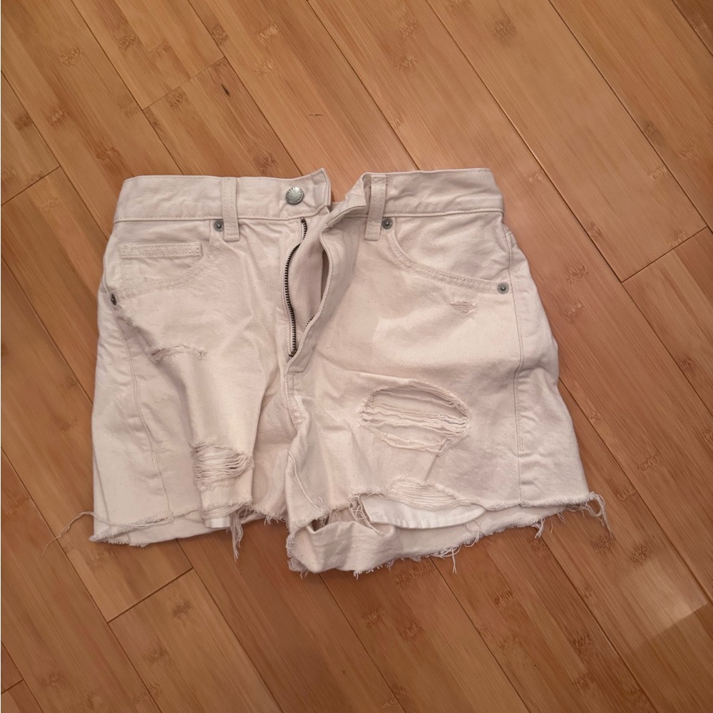 Chic Distressed White Jean Shorts